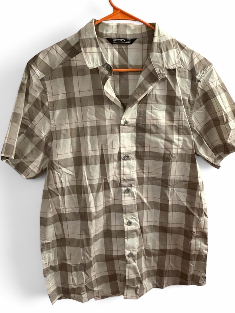Arc'teryx Men's Short Sleeve Plaid Button-Up in Beige and Grey